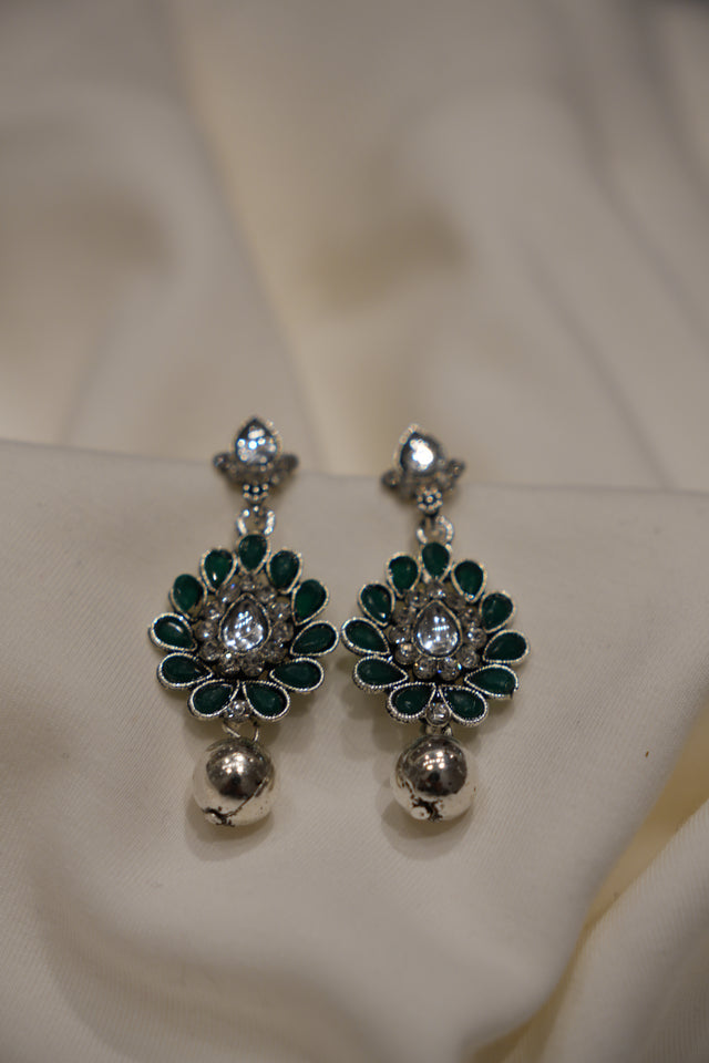 Cluster earrings