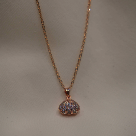 Pearl Rose Gold Necklace with Chain