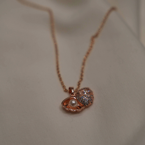 Pearl Rose Gold Necklace with Chain